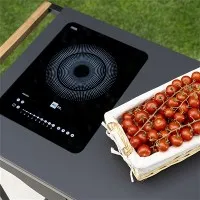 Taula de cuina exterior de cuina